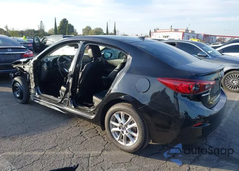 2016 Mazda Mazda3 I Grand Touring z USA, uszkodzony, nr VIN JM1BM1X78G1291003